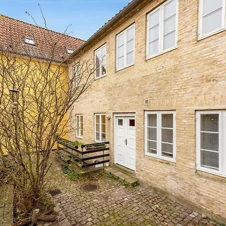 Atmospheric In Haderslev's Old Town Appartamento