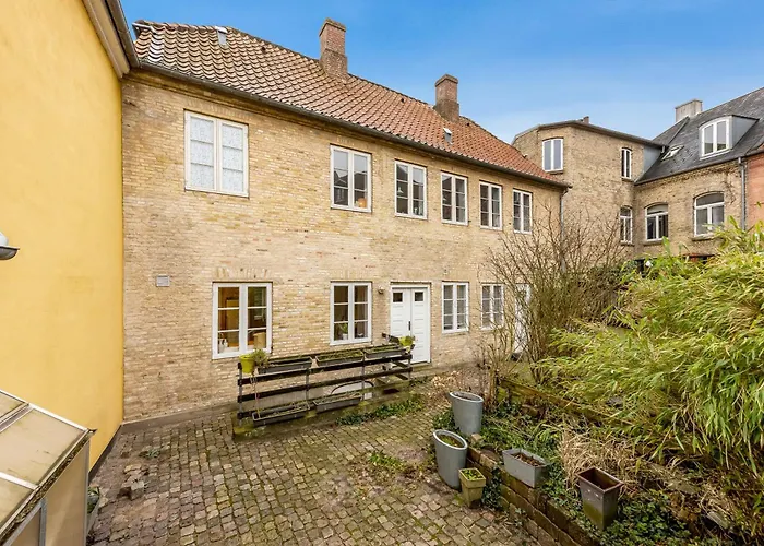 Atmospheric In Haderslev's Old Town Apartman *